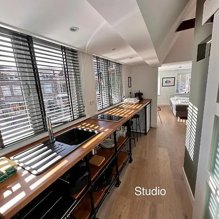 In Het Centrum * هورن